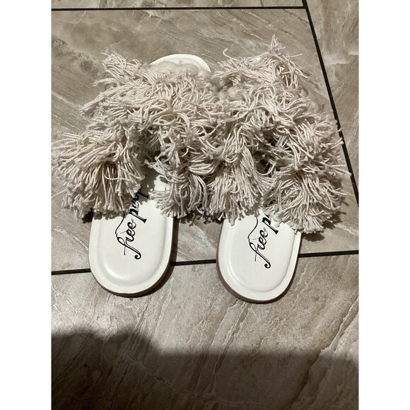 Free People Fringe Boho Pom Pom Venus At Night Slides Sandals White 37 - Picture 4 of 8